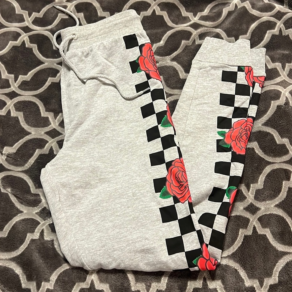 On Fire, Sweatpants, Gray, Size S
